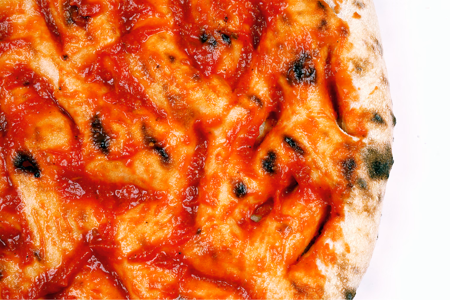 Red sauce on pinsa crust